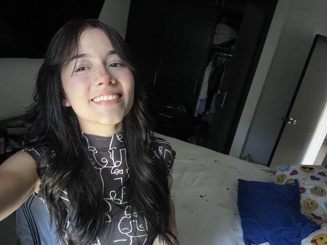 DeisyWest - Live sex cam - 19837326