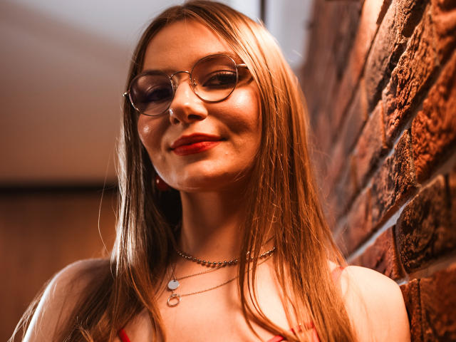 EllyBrune - сексуальная веб-камера в реальном времени - 19842950