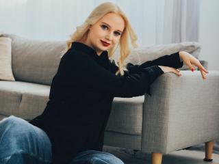 EvelinaSnow - Live porn &amp; sex cam - 19843090