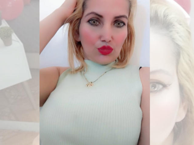 GiuliaAddams - Live porn &amp; sex cam - 19846386