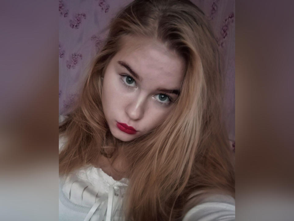 LessyLovely - Live sex cam - 19846758
