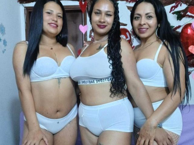 AmazingLesbians - Live sex cam - 19847822