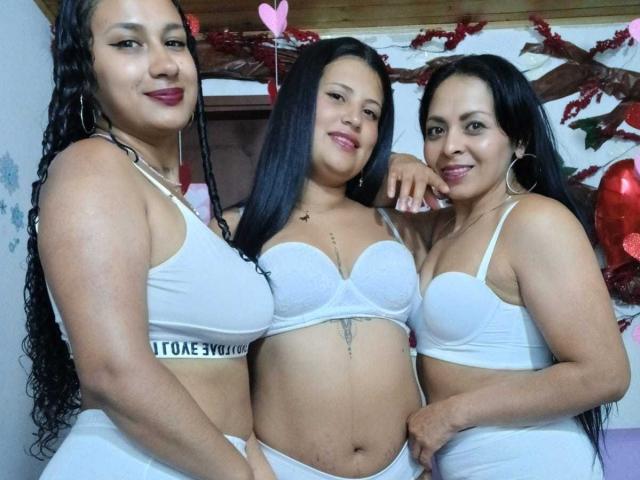 AmazingLesbians - Live sex cam - 19847826