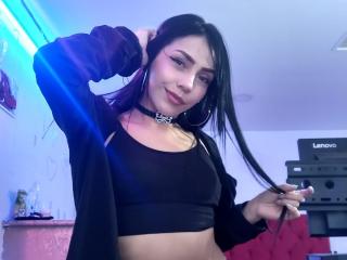 KilyeBlue - Live sex cam - 19856330