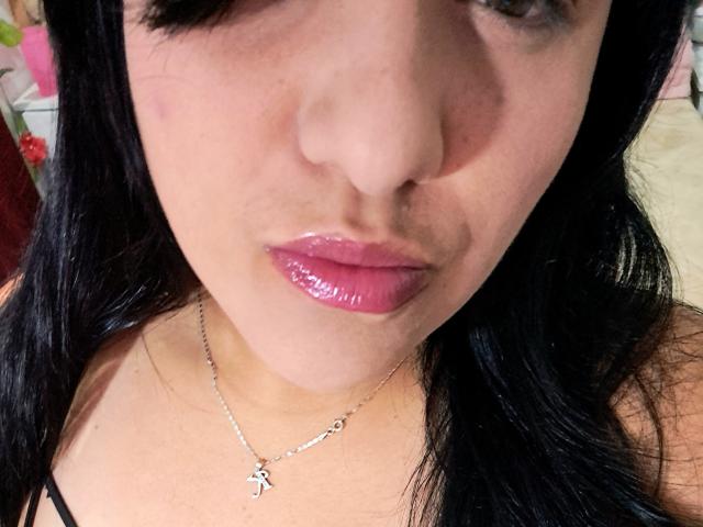 VivianaThomson - Live sex cam - 19859602