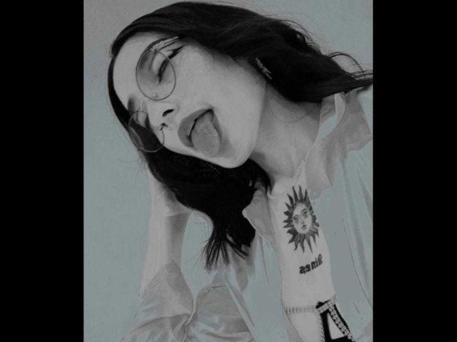 SalomeMille - Sexe cam en vivo - 19862206