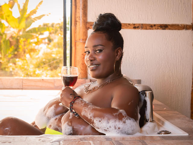 AgathaBlossom - Live sex cam - 19863414