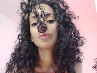 MoniqueCurlz - Live sexe cam - 19863830