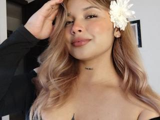 KateZoe - Live porn & sex cam - 19868250