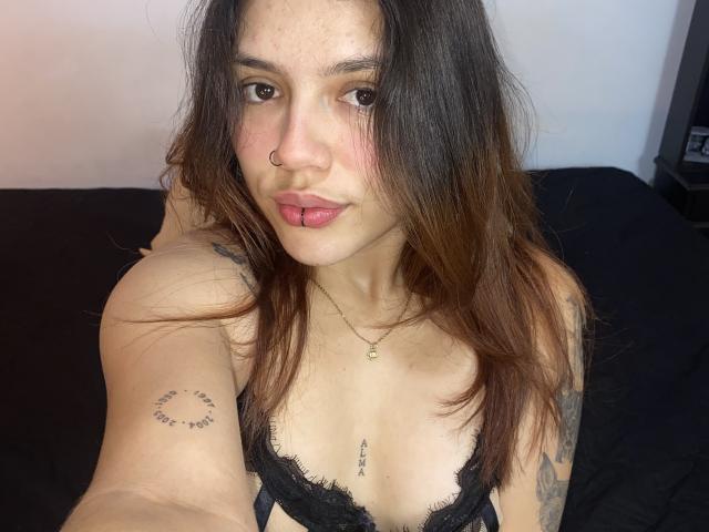 SophiaMarx - Live sex cam - 19869778