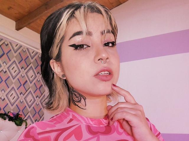 EmmaPresth - Live Sex Cam - 19876938