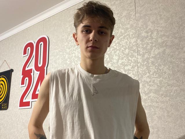 FranckyHotX - Live sex cam - 19877998