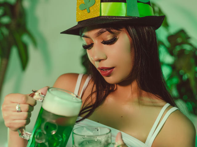 ValeMillian - Live porn &amp; sex cam - 19881666