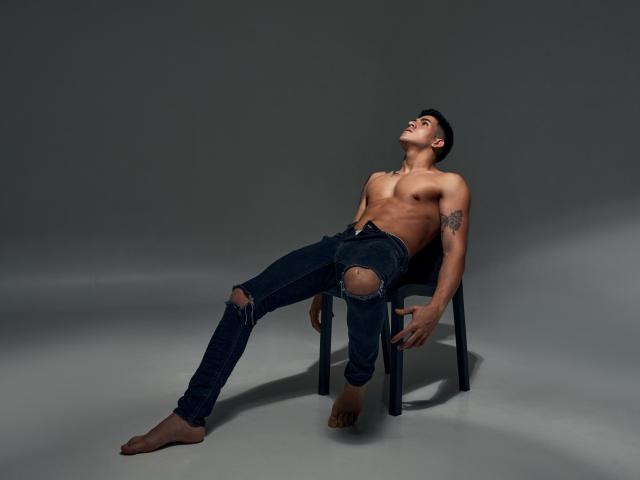 ChristianVega - Live Sex Cam - 19886806