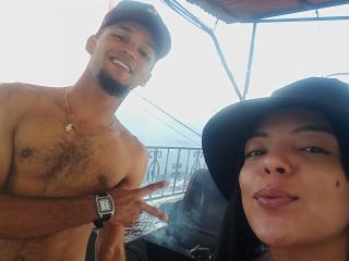 AryAndJordan - Live sex cam - 19886974
