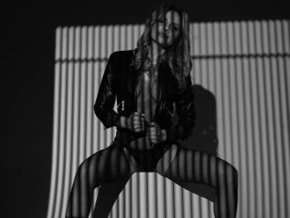 BluesEmily - Sexe cam en vivo - 19887398