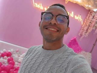 BroddyKatt69 - Live sex cam - 19889342
