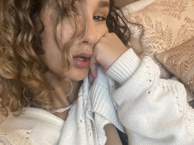 FloraSaenz - Élő pornó és szexkamera - 19895078