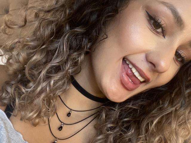 FloraSaenz - Sexe cam en vivo - 19895110