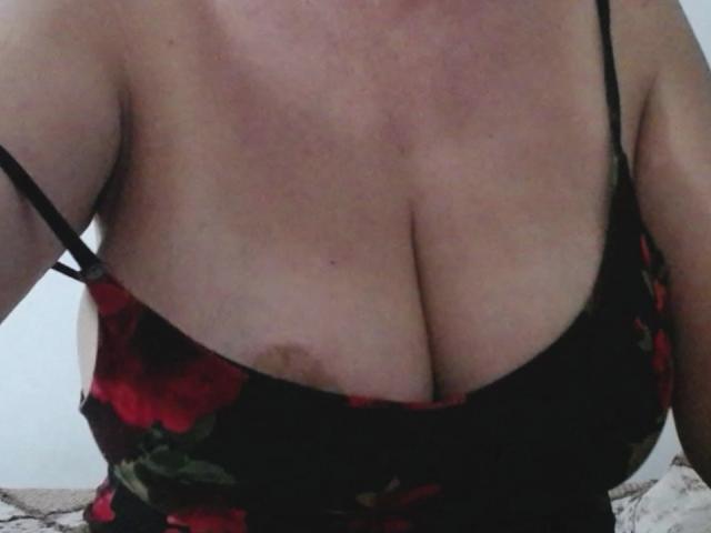 VictoriaKim - Élő pornó és szexkamera - 19896470