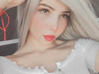 CarolineDreams - Live sex cam - 19898090