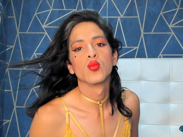 BriaStele - Live sex cam - 19902294