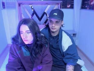 CrystalAndCharles - Live sex cam - 19904246