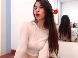 LauraaVelez - Live porn & sex cam - 19909254