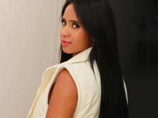 NaomieApril - Live sex cam - 19910418