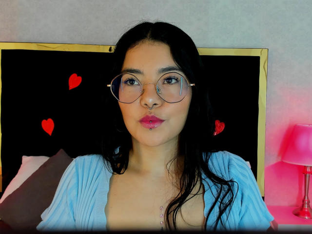 EmmaRuiz - Live sex cam - 19914950