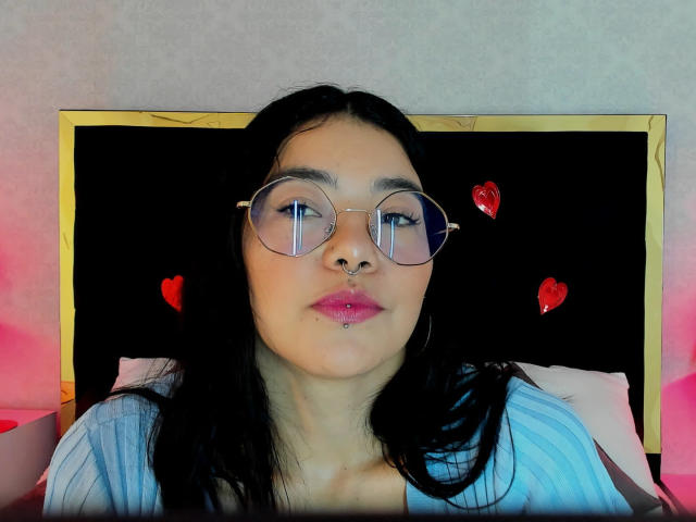 EmmaRuiz - Live sex cam - 19914954