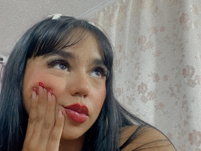 ThaliaCasstro - Live sex cam - 19916106