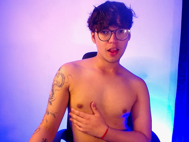 EddTerence - Live Sex Cam - 19917318