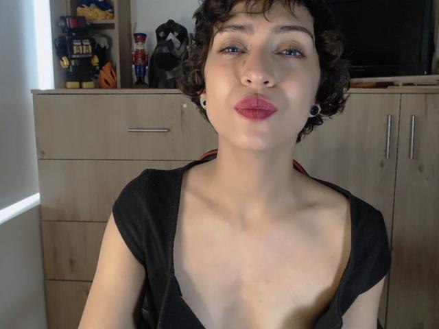 ElaDevilany - Sexe cam en vivo - 19918510