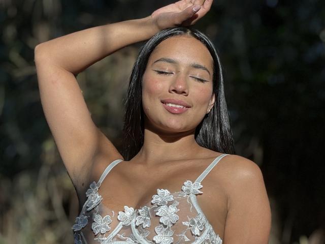 LauraMjs - Live sex cam - 19918814