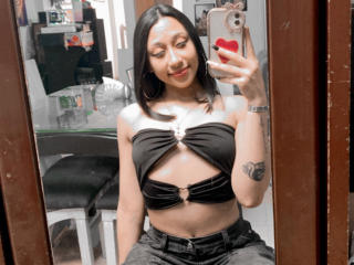 LauraMoreti - Live sex cam - 19918862