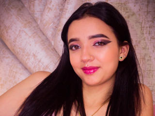 AlliceClarke - Live Sex Cam - 19924522