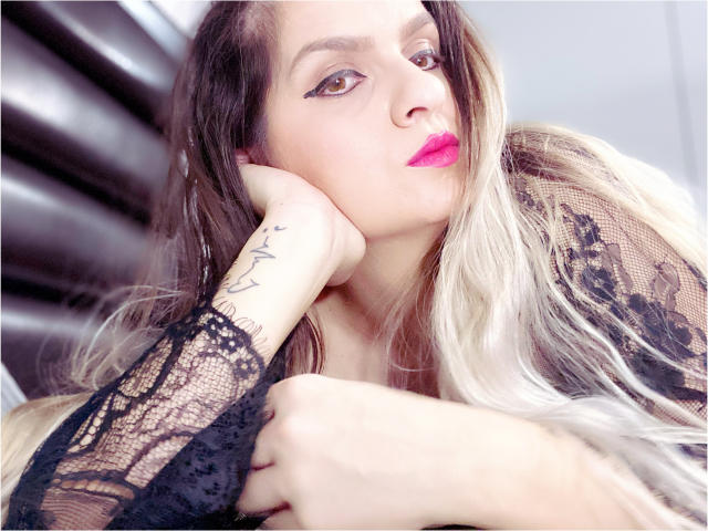 ReveMignoneX - Live porn &amp; sex cam - 19929506