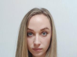 MonicaLuis - Live sex cam - 19930478