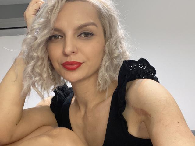 DouceAmelia - Live sexe cam - 19939294