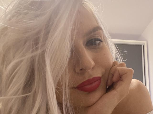 DouceAmelia - Live porn &amp; sex cam - 19939366