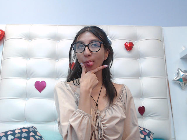 AlishaJames - Live sex cam - 19964266