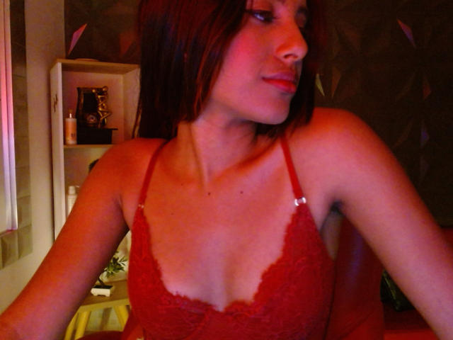 SaphiraFork - Live sex cam - 19968518