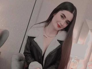 AriannaMour - Live Sex Cam - 19973590