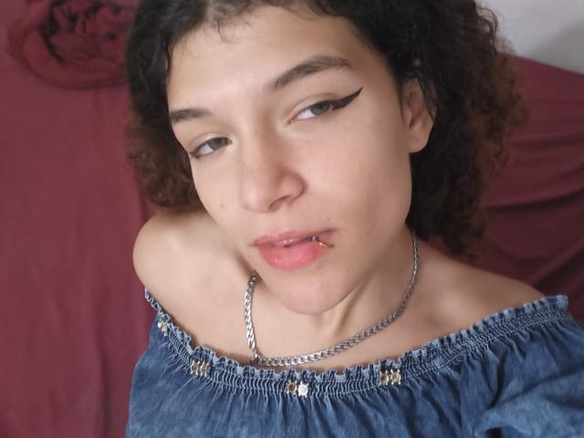 WendyBeckerX - Live sex cam - 19976758