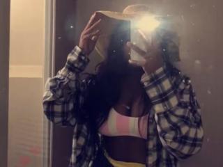 LayanaBlacky - Live porn &amp; sex cam - 19984698