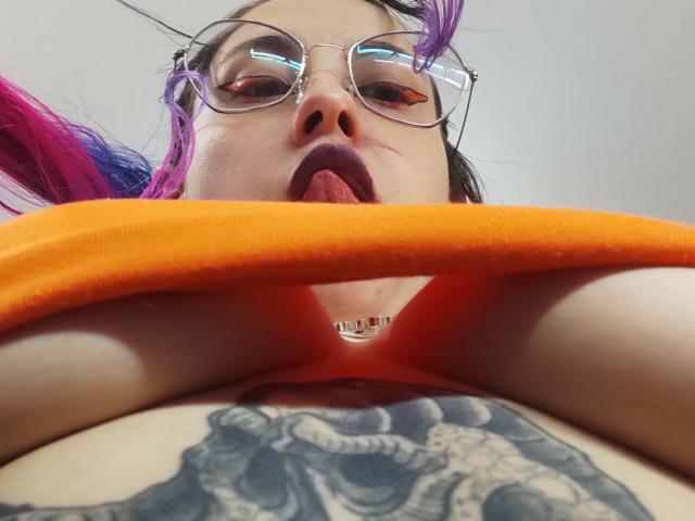 NatashaLau - Live Sex Cam - 19986118