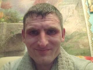 DesireGeorge - Live Sex Cam - 19986538