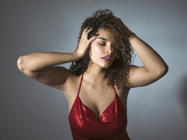 MiaBruneette - Live sexe cam - 19986570