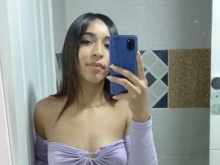 LeaThompson - Sexe cam en vivo - 19994750